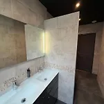 Marguerite - Haussmannien Chic Hyper Centre Apartment