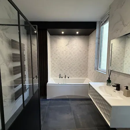 Marguerite - Haussmannien Chic Hyper Centre * أنجير